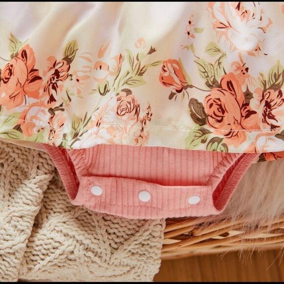 NEW Size 3-6 months 2 pc long sleeved pink ribbed romper floral bow and ruffles - Picture 4 of 5